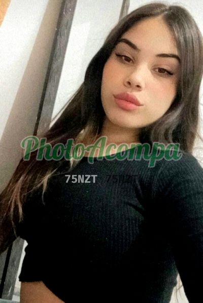 Capa do perfil de Jullia Mendes
