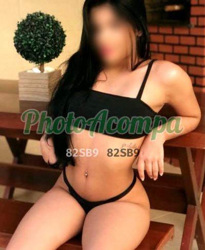 Capa do perfil de Larissa Mendes