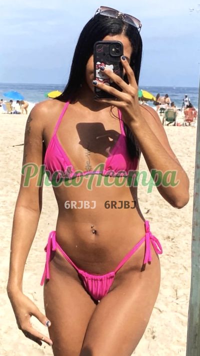 Capa do perfil de Lara Muniz