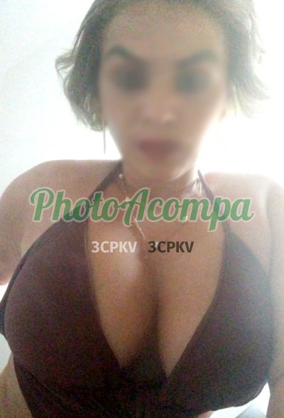 Capa do perfil de Mirella Santos