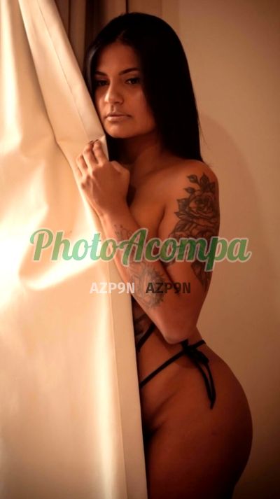 Capa do perfil de Débora Lins